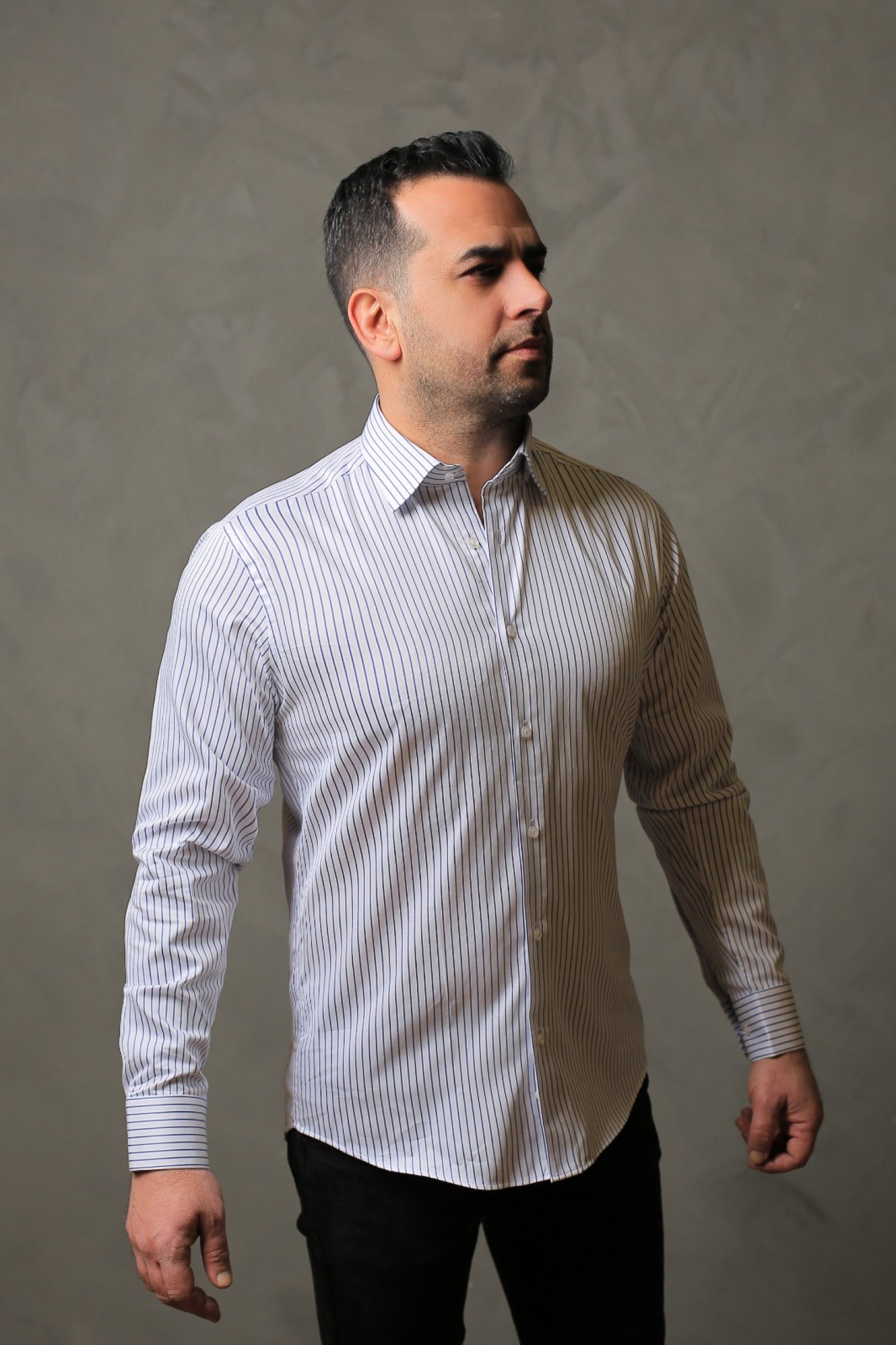% 100 Pamuk Saten Lacivert Çizgili Beyaz Slim Fit Gömlek - S 7I4J